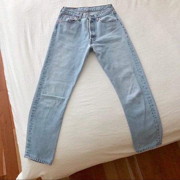 vintage light wash levis